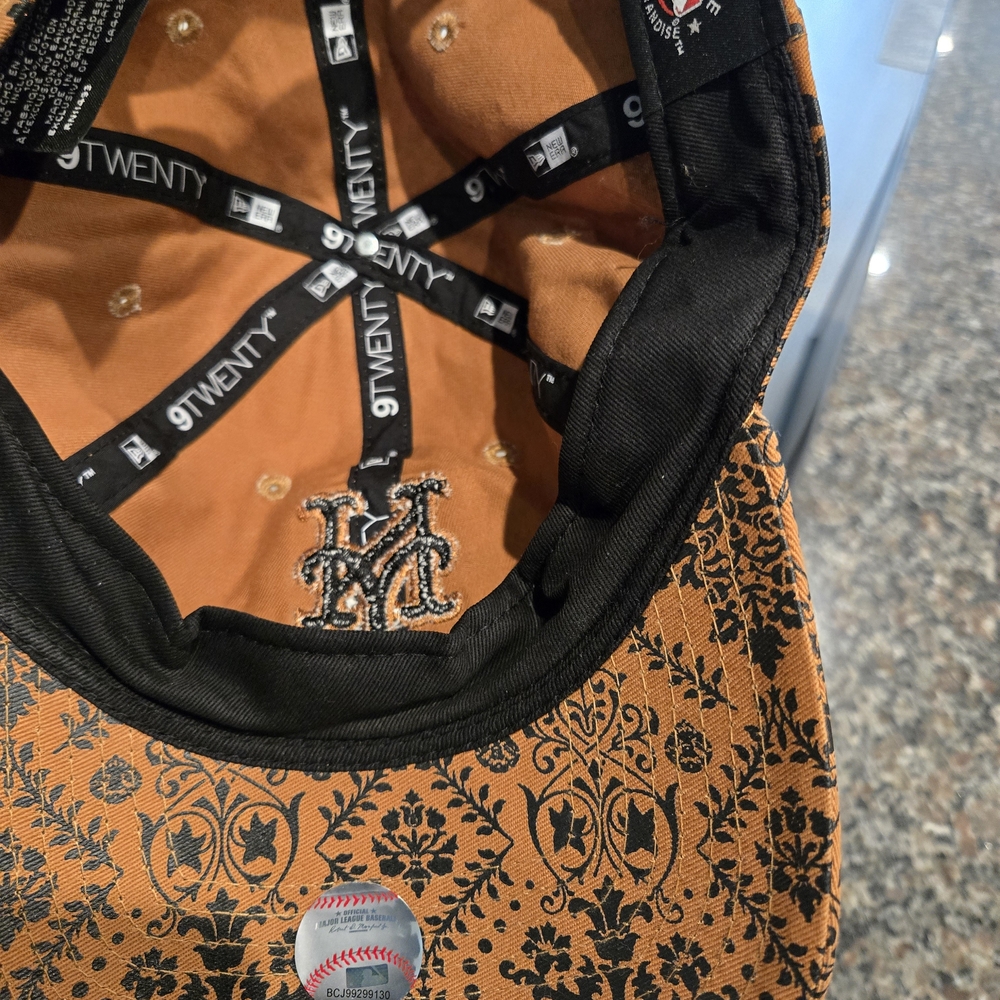 New Era 9twenty Orangish Brown And Black Patterne… - image 2